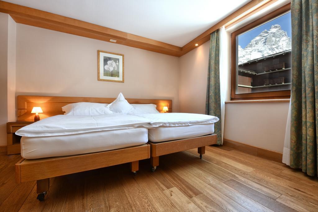 Sertorelli Sporthotel Breuil-Cervinia Eksteriør bilde